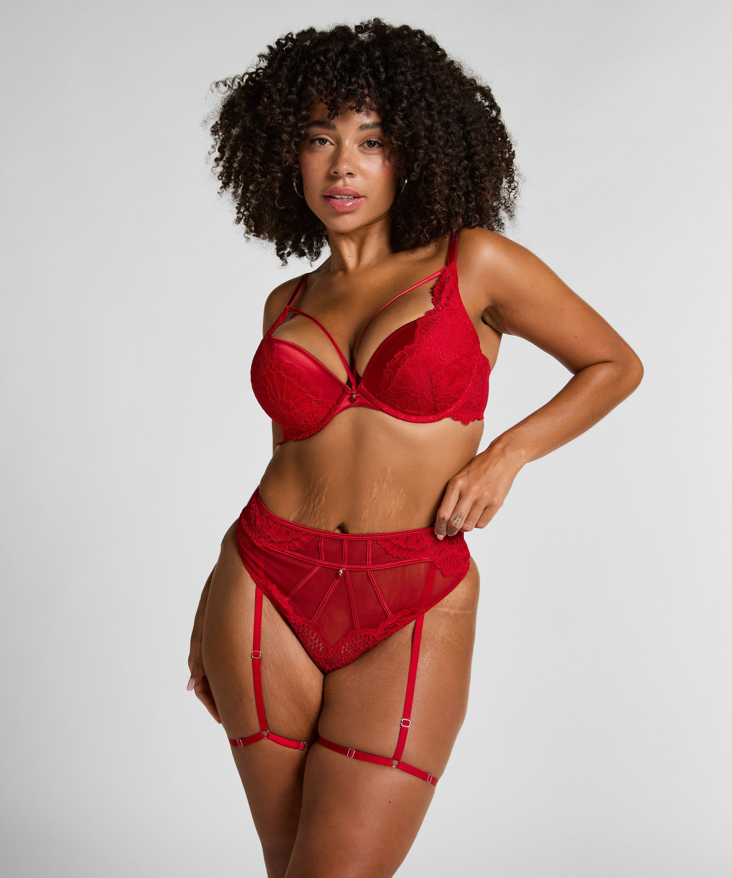Withney Suspender Thong, Red