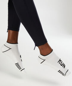 HKMX 2 pairs of trainer socks, White