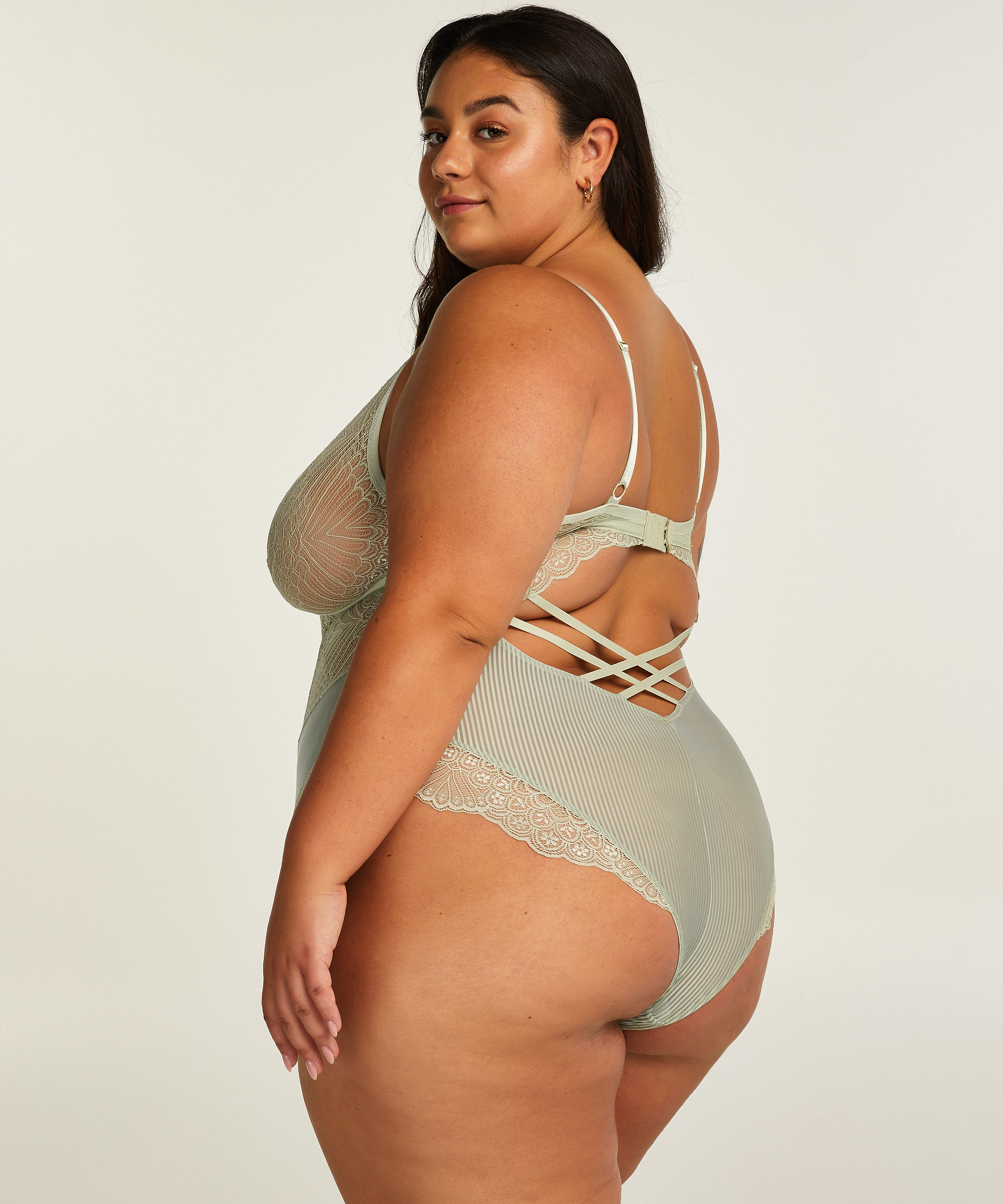 Naomi Body, Green, main