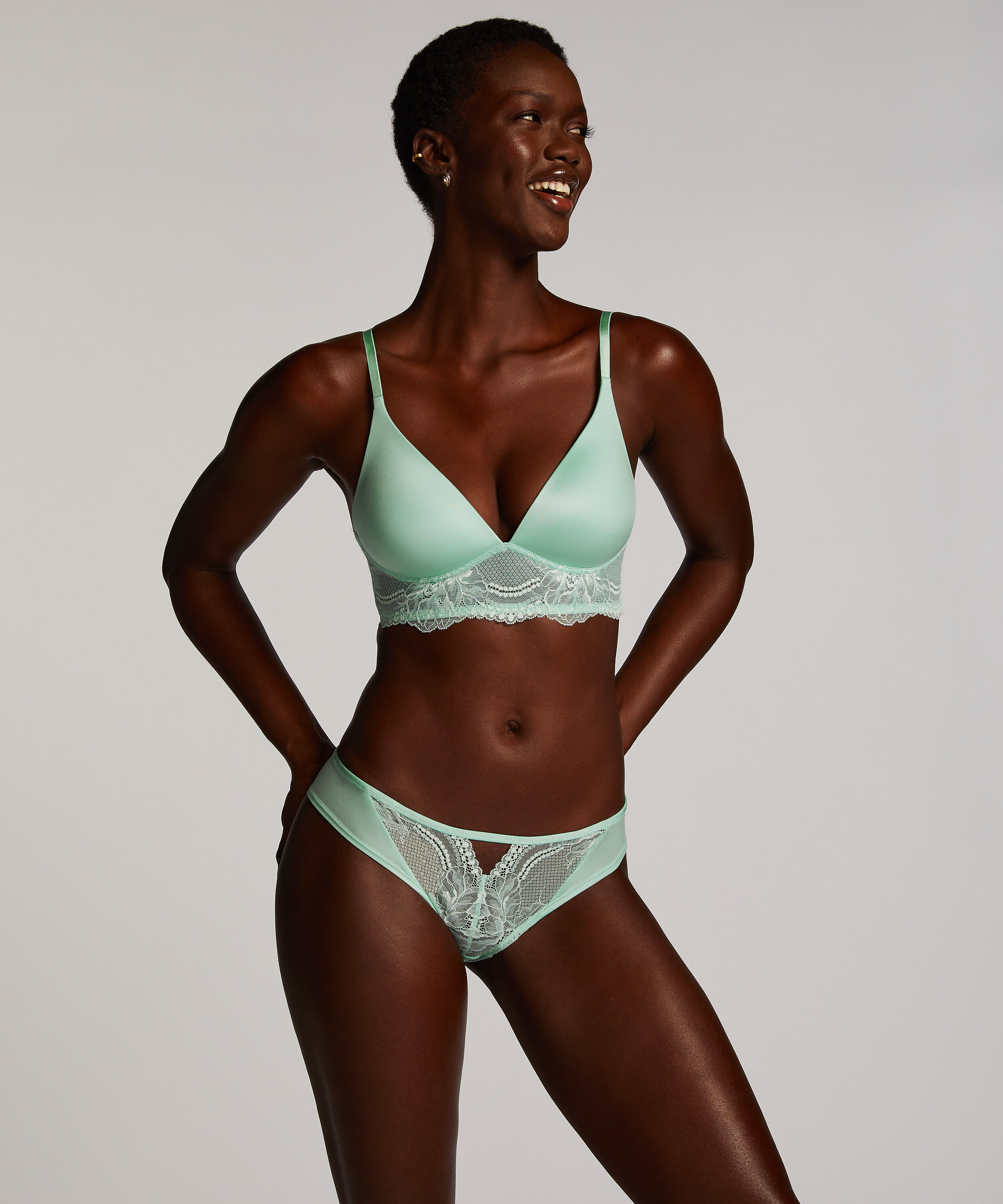 Leonie Brazilian, Green
