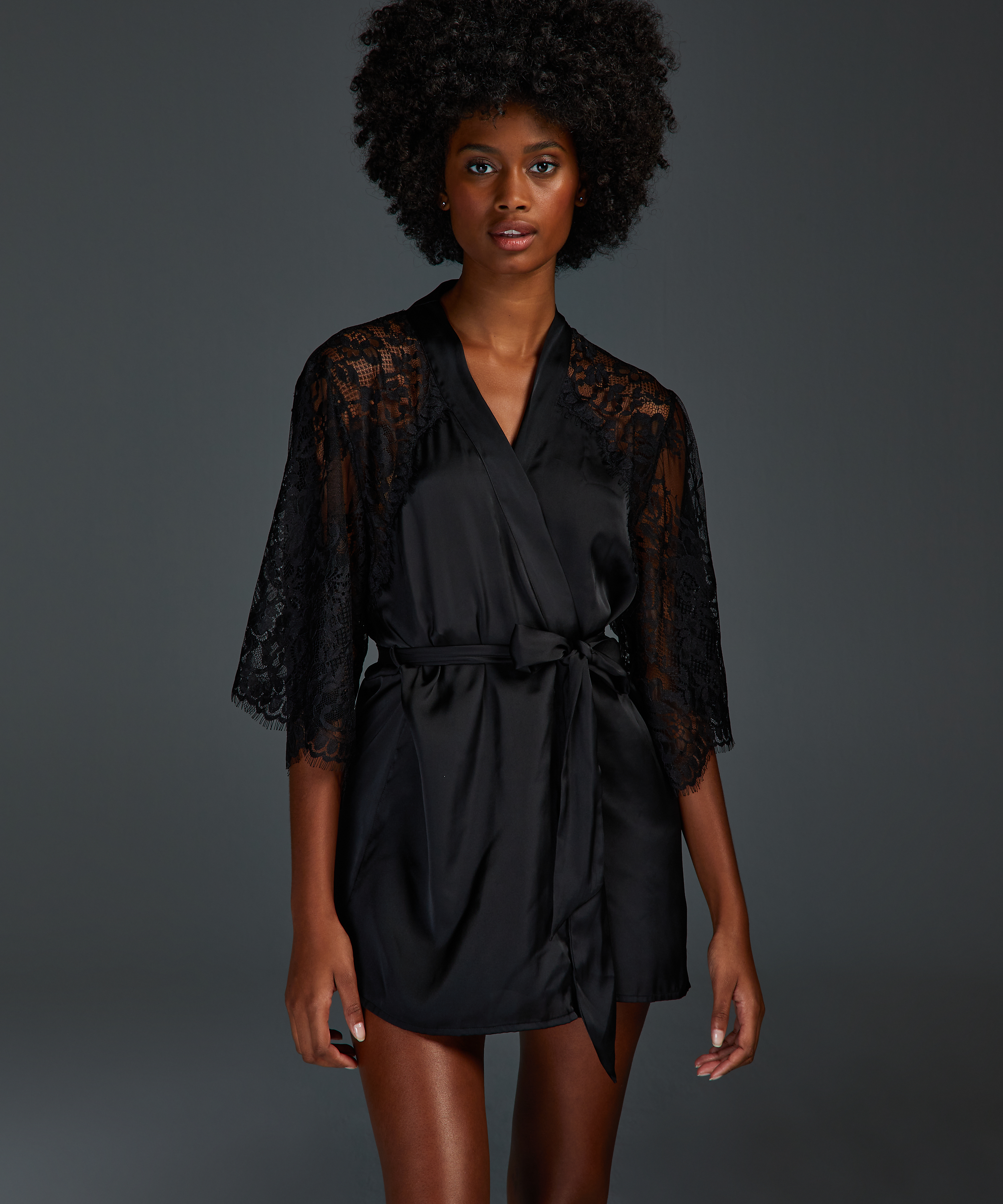 Jennifer Kimono, Black, main