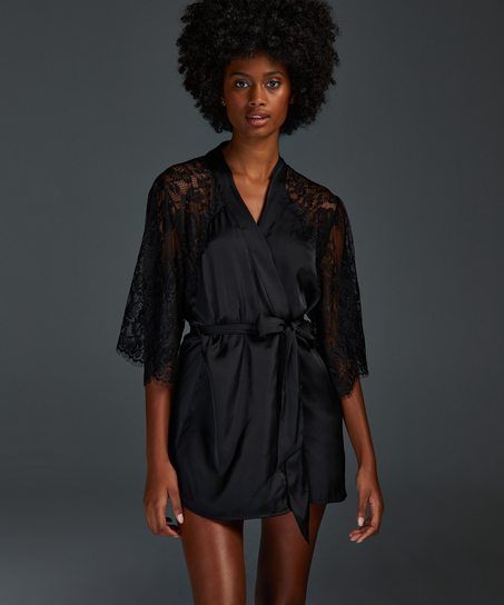 Jennifer Kimono, Black