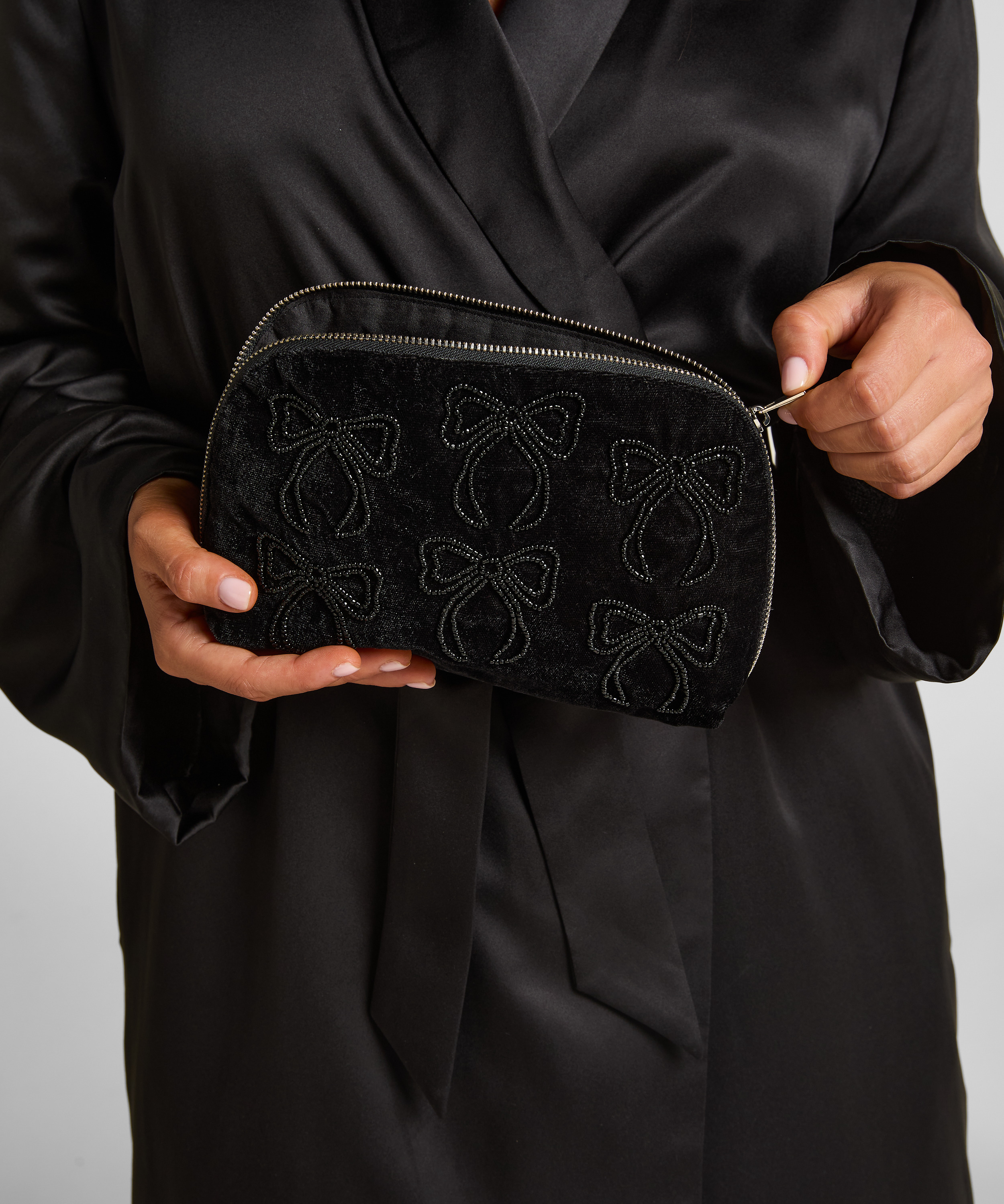 Bow Make-Up Bag, Black, main