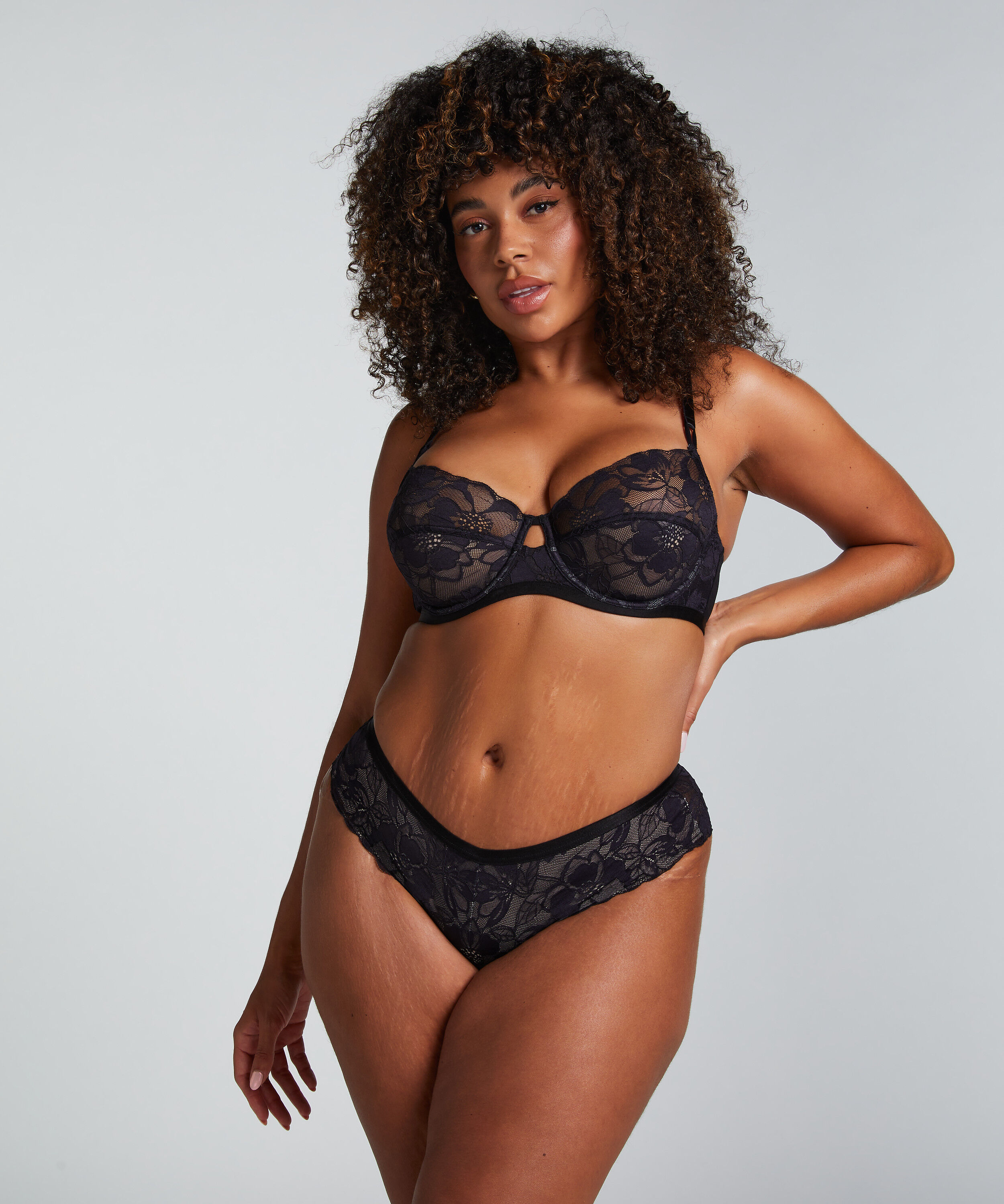 Sophia Brazilian, Black Sophia Brazilian, Black
