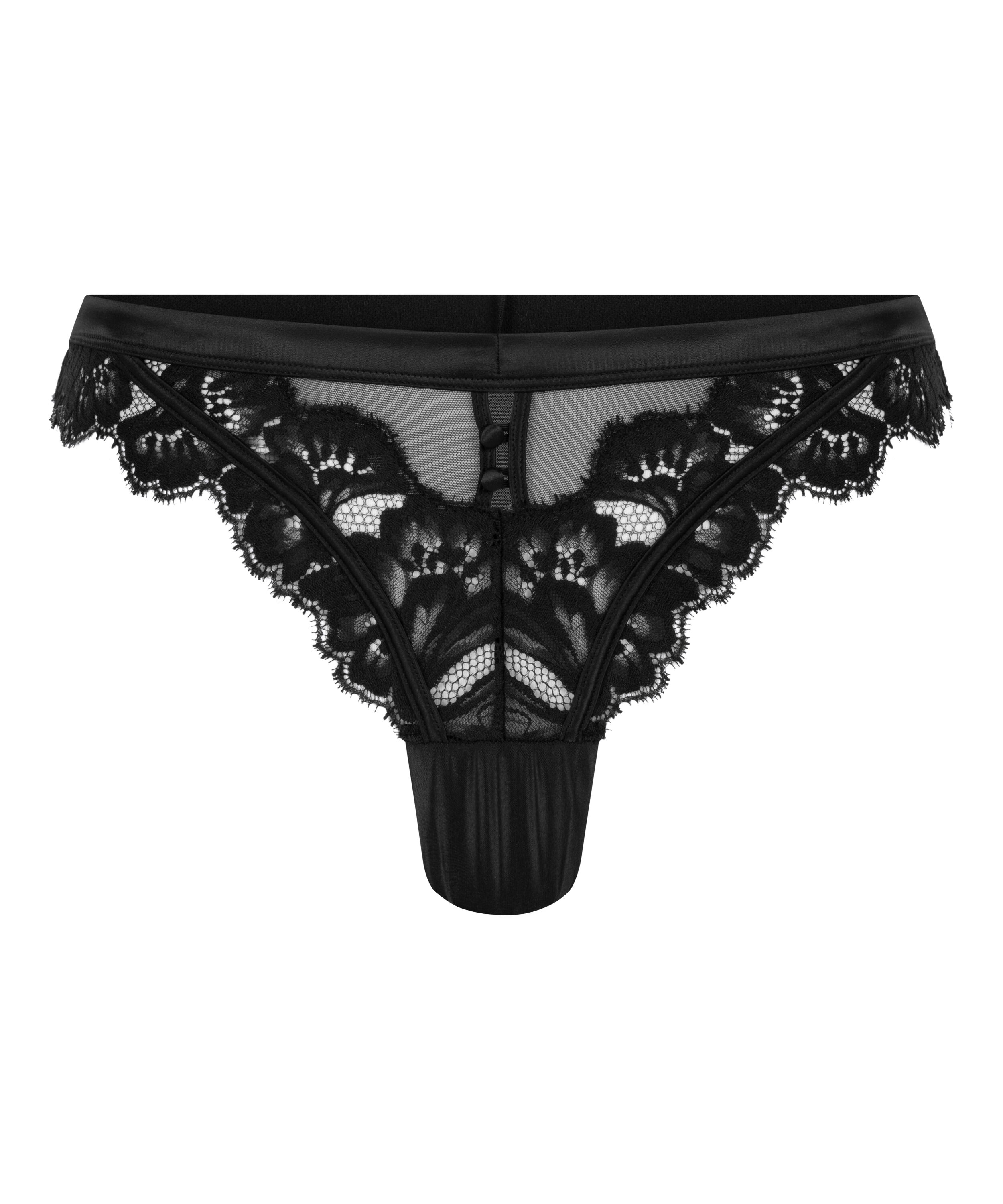 Amelia Thong, Black
