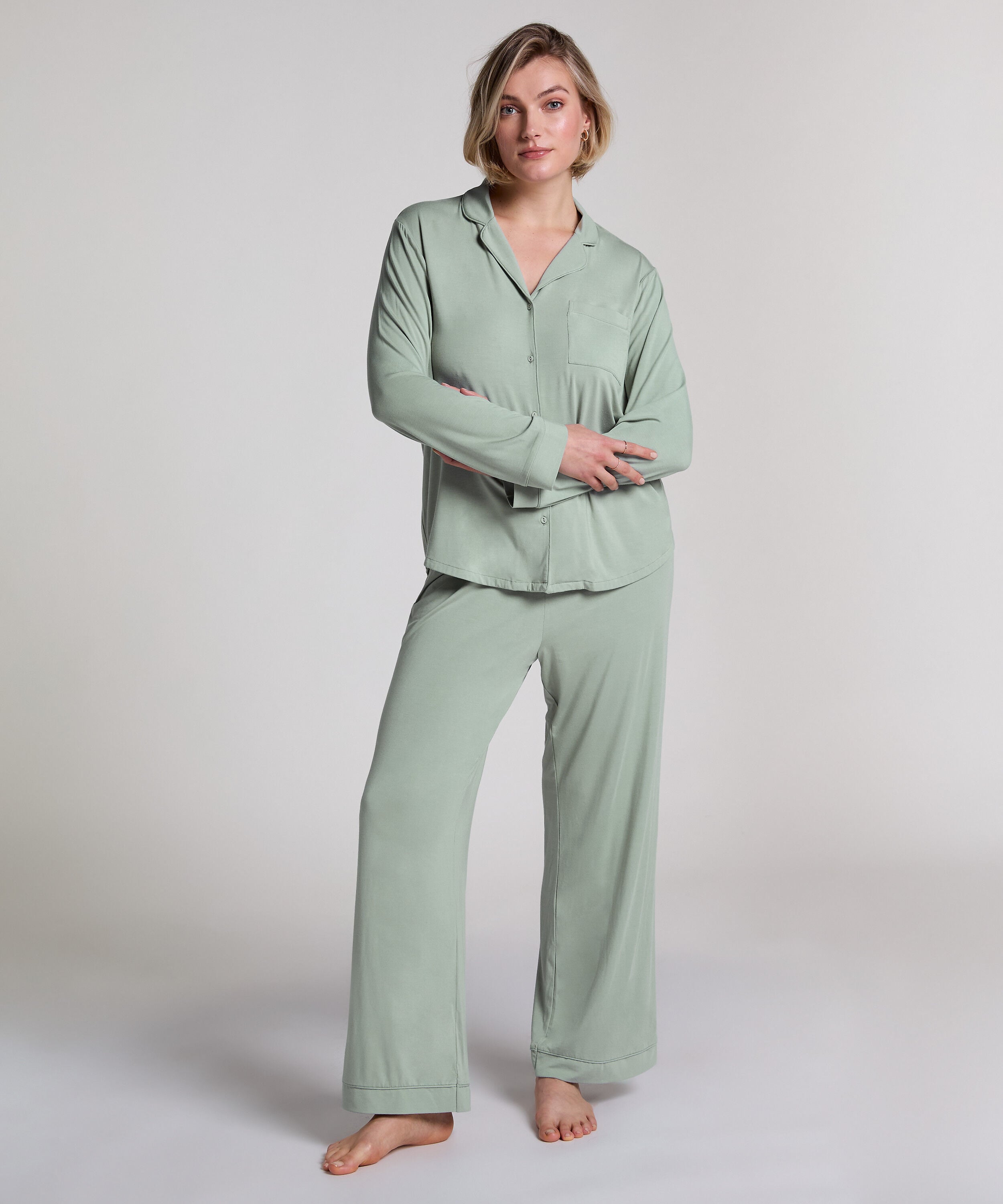 Essential Jersey Pants