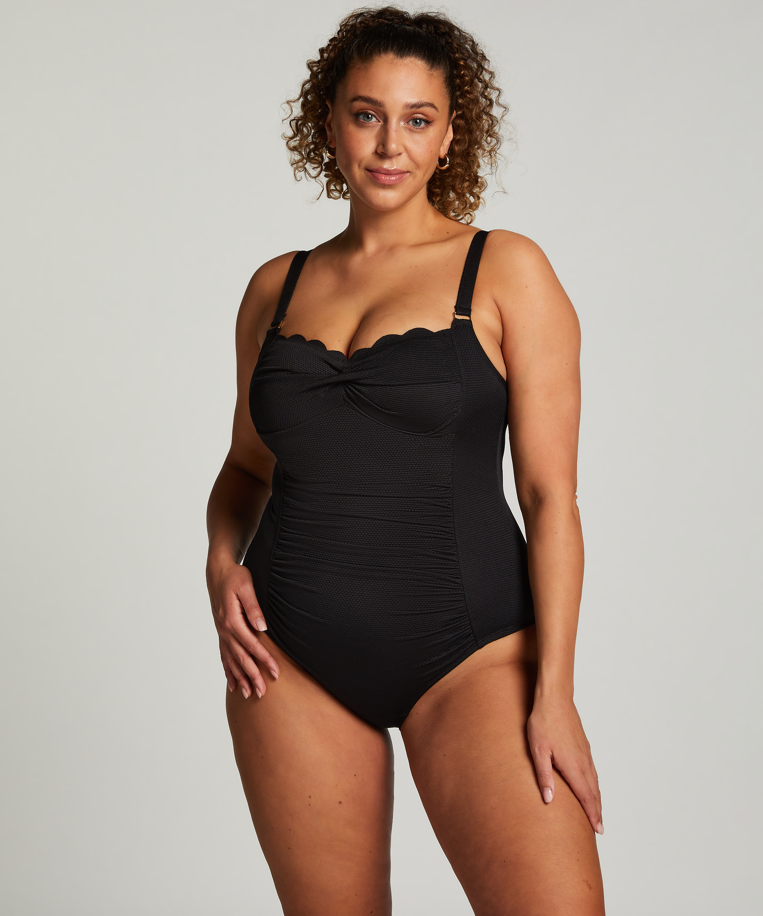 Scallop swimsuit, Black, main