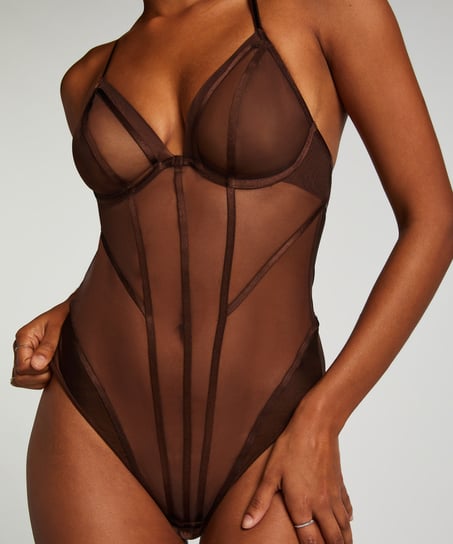 Rianne Body, Brown