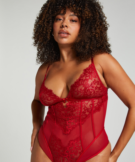 Charlotta Body, Red