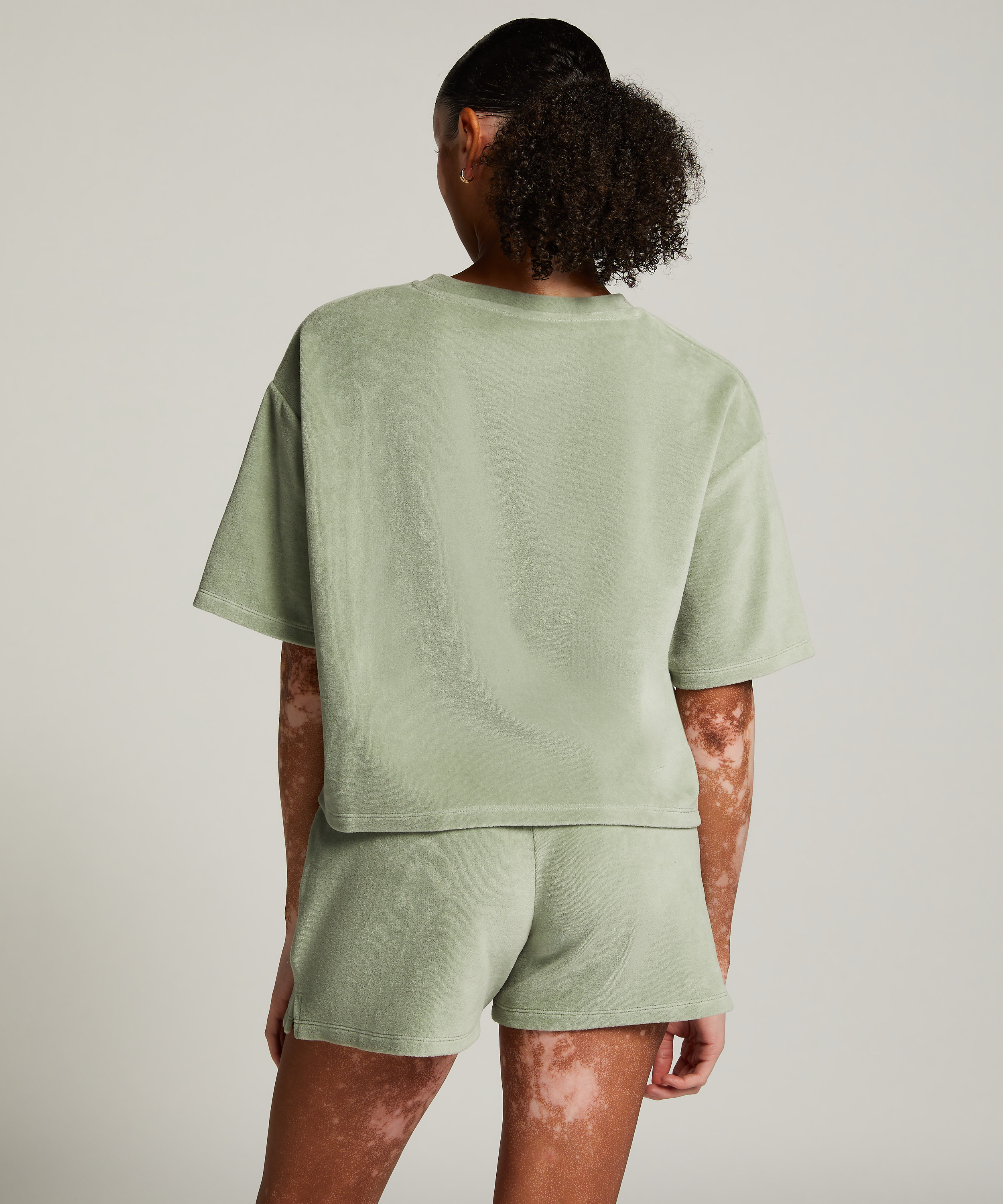 Short-sleeve velours top, Green, main
