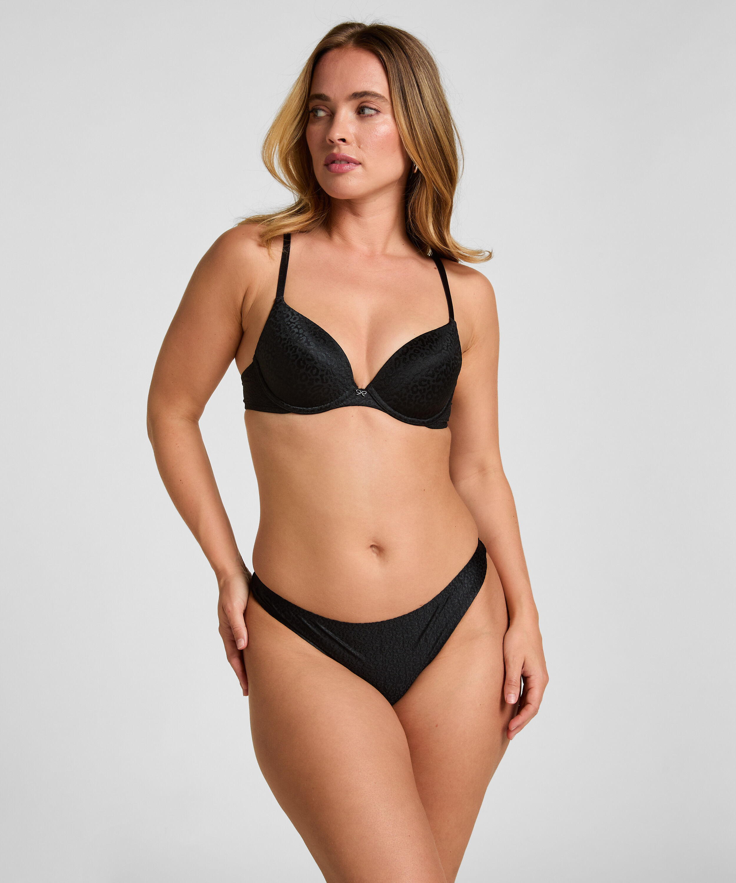 Thong Jackie, Black Thong Jackie, Black