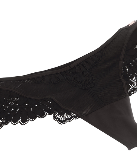 Antonia Boxer Thong, Black