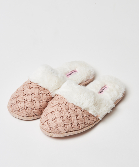 Knitted slippers, Pink