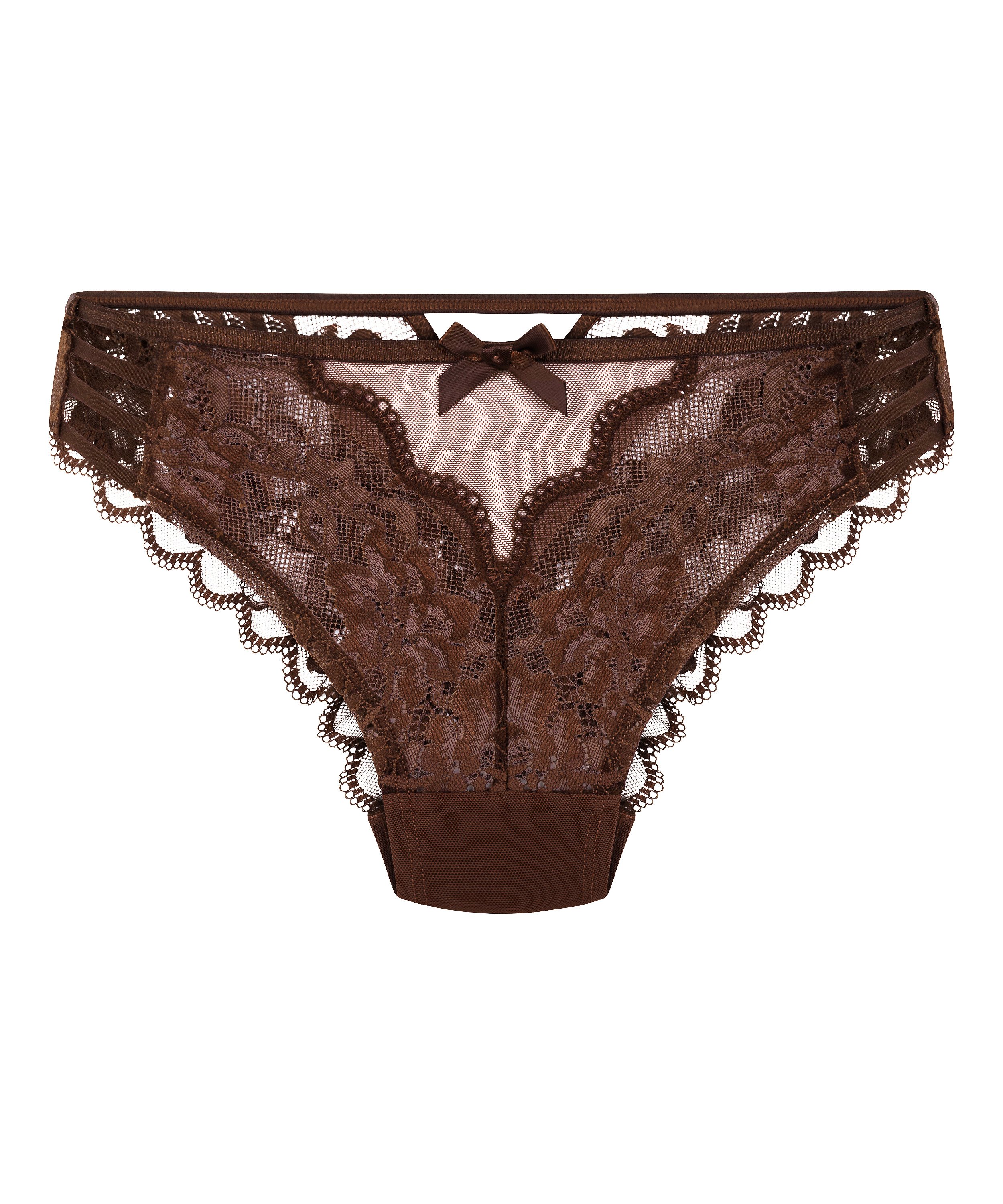 Lisa Brazilian, Brown, main