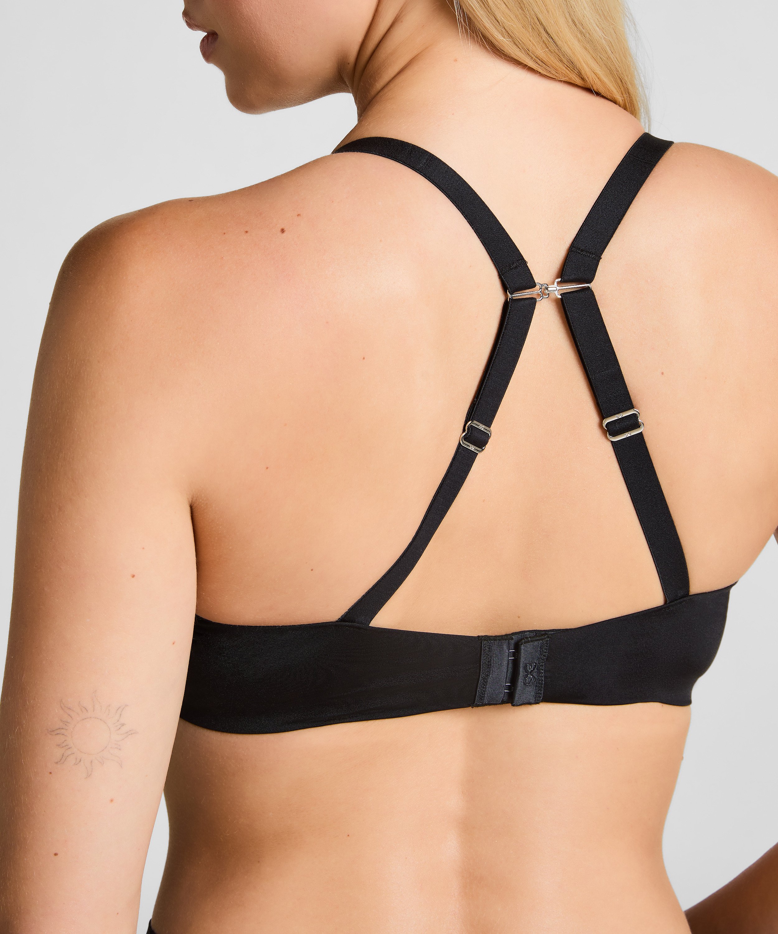 Smooth Non-Padded Underwired Bra, Black, main