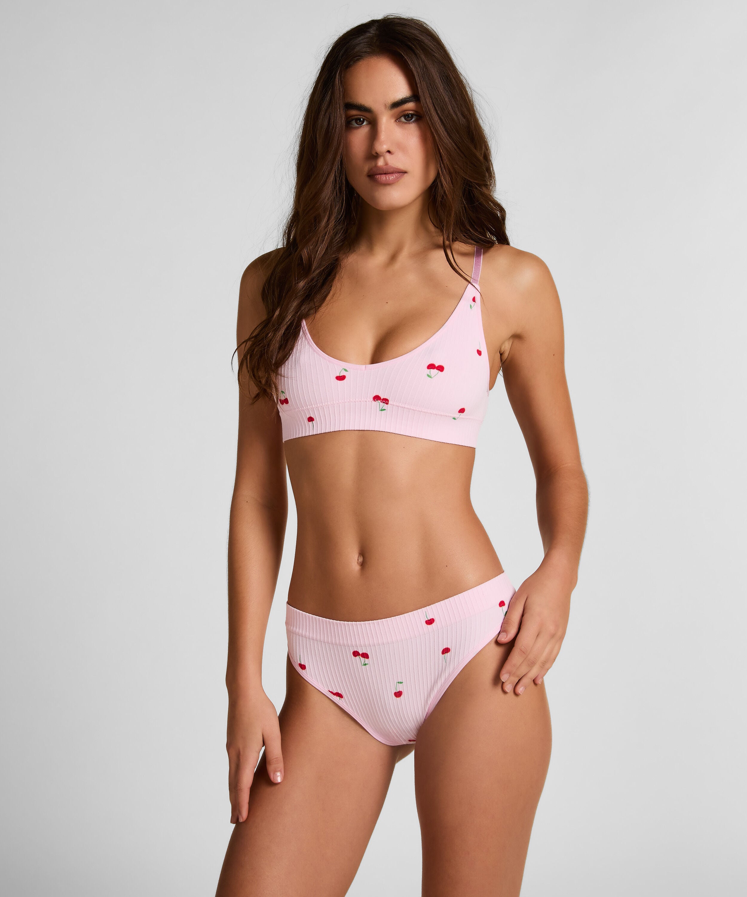 Dianne Bralette