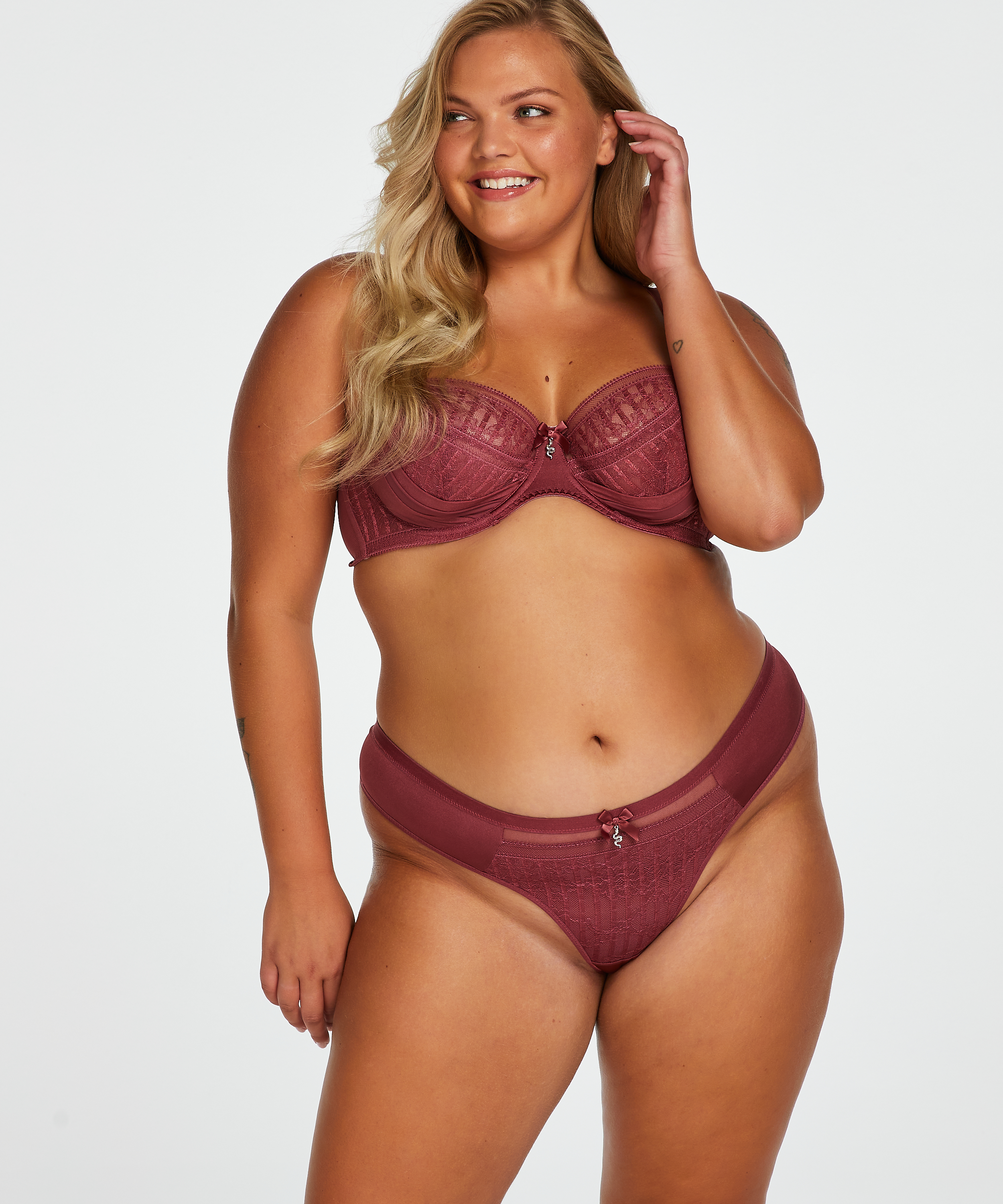 Kriss thong I AM Danielle, Red, main