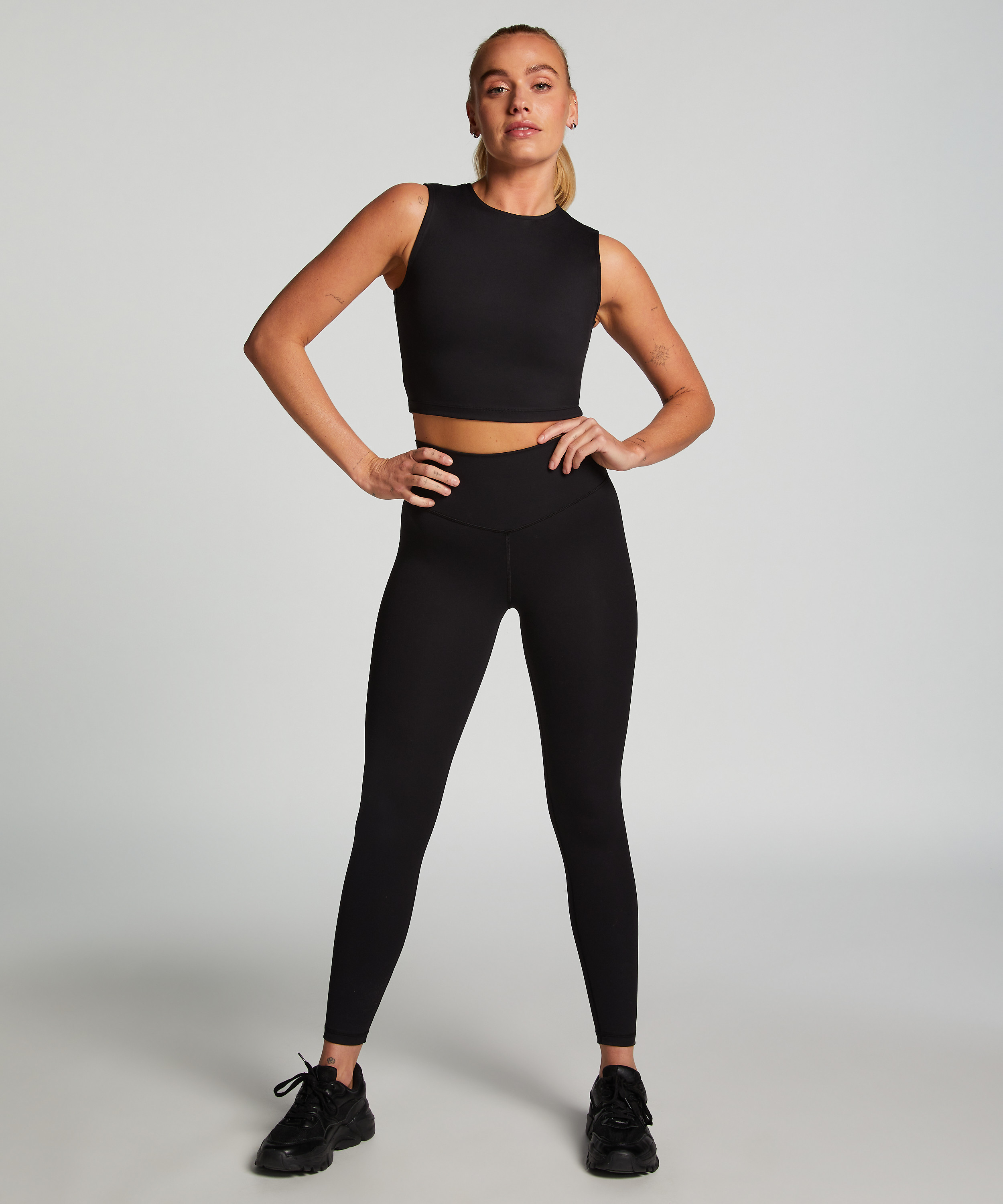 HKMX Sports Top, Black, main