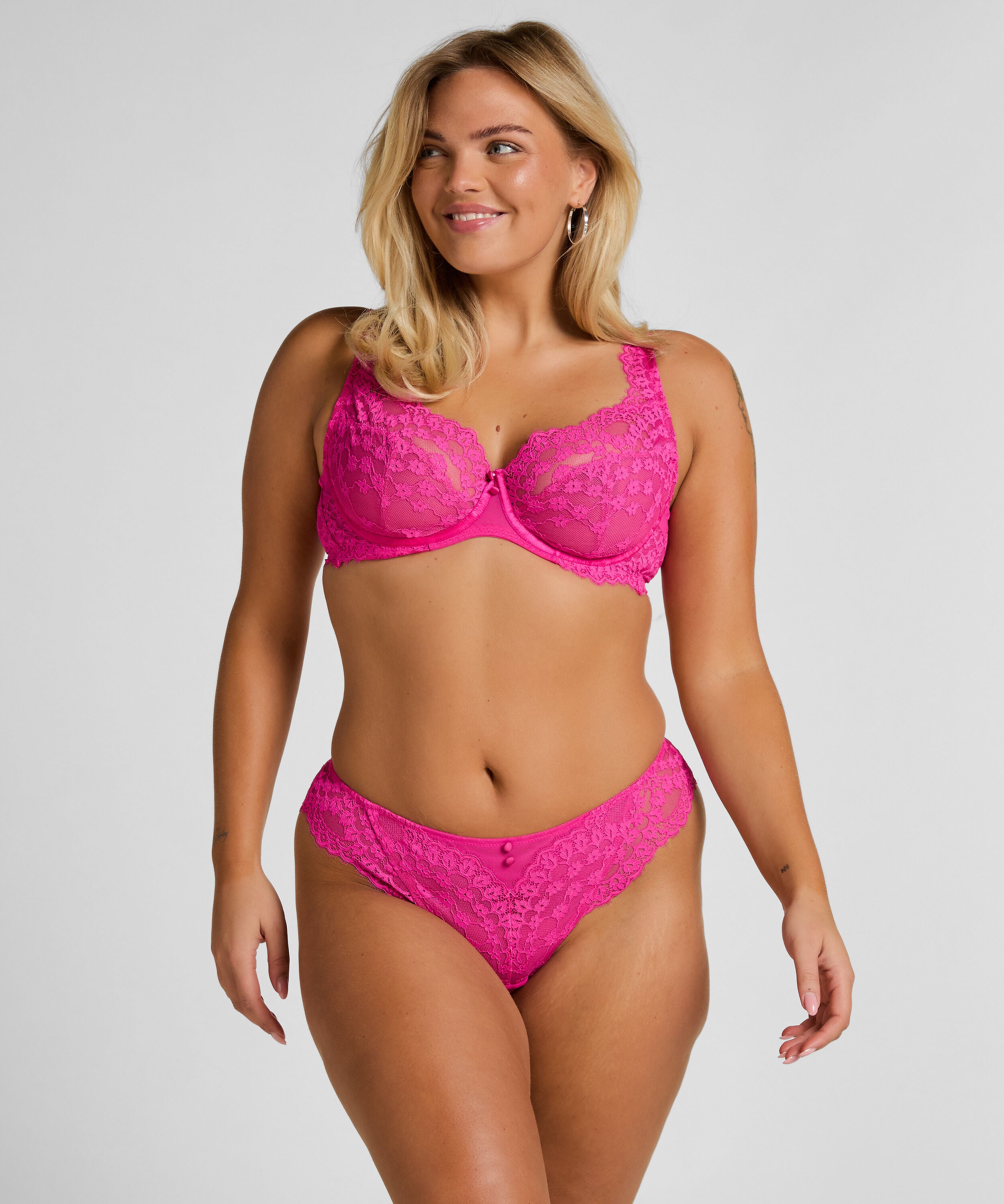 Daisy Brazilian, Pink Daisy Brazilian, Pink