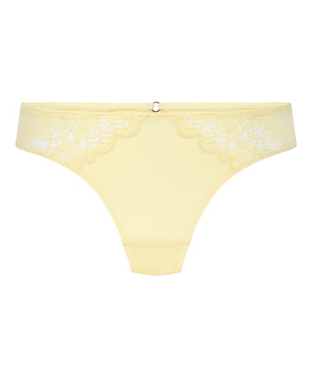 Andrea Thong, Yellow
