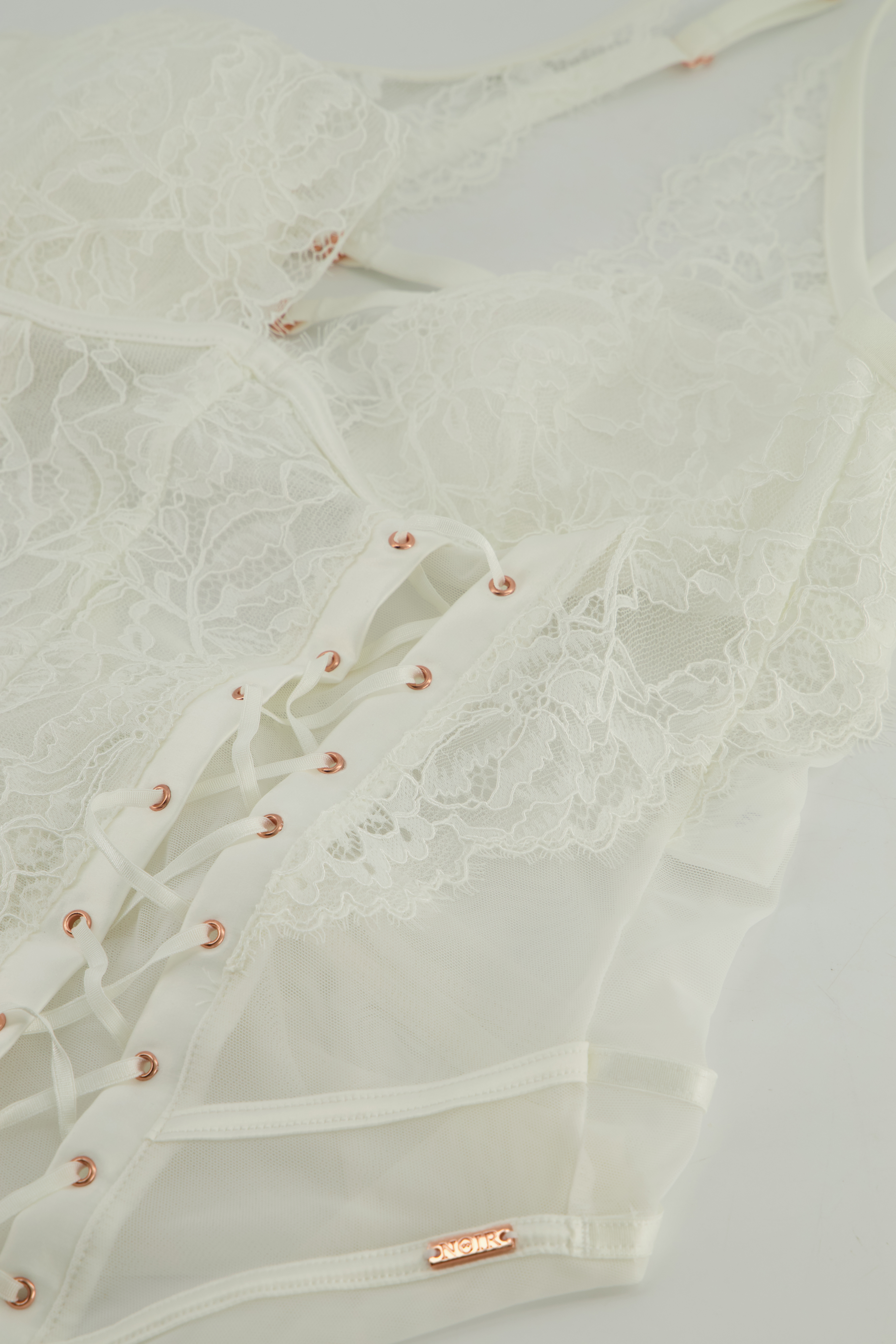 Daan Body, White, main