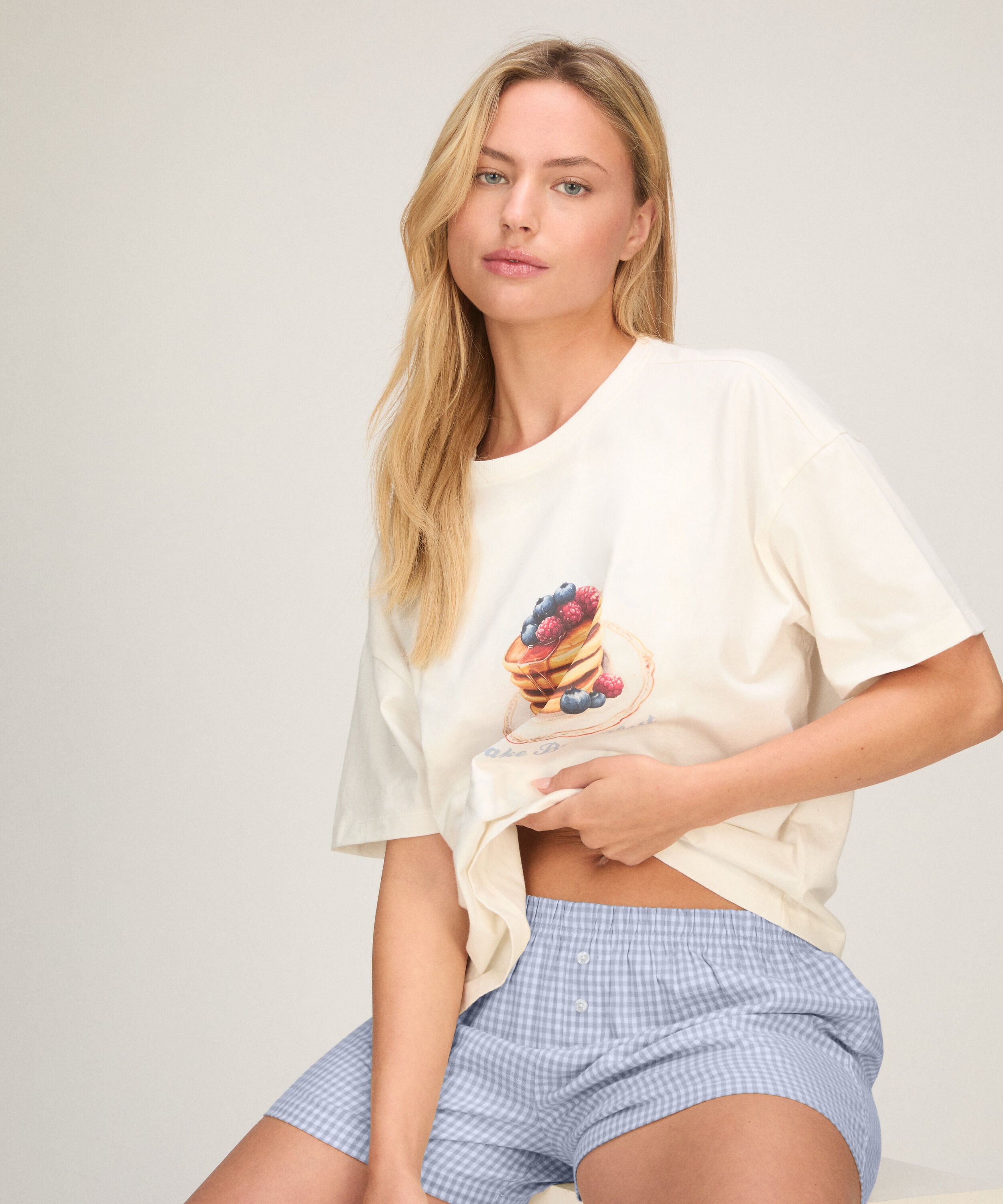 Pyjama Set with Short and T-shirt, White Pyjama Set with Short and T-shirt, White