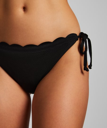 Scallop Bikini Bottoms, Black