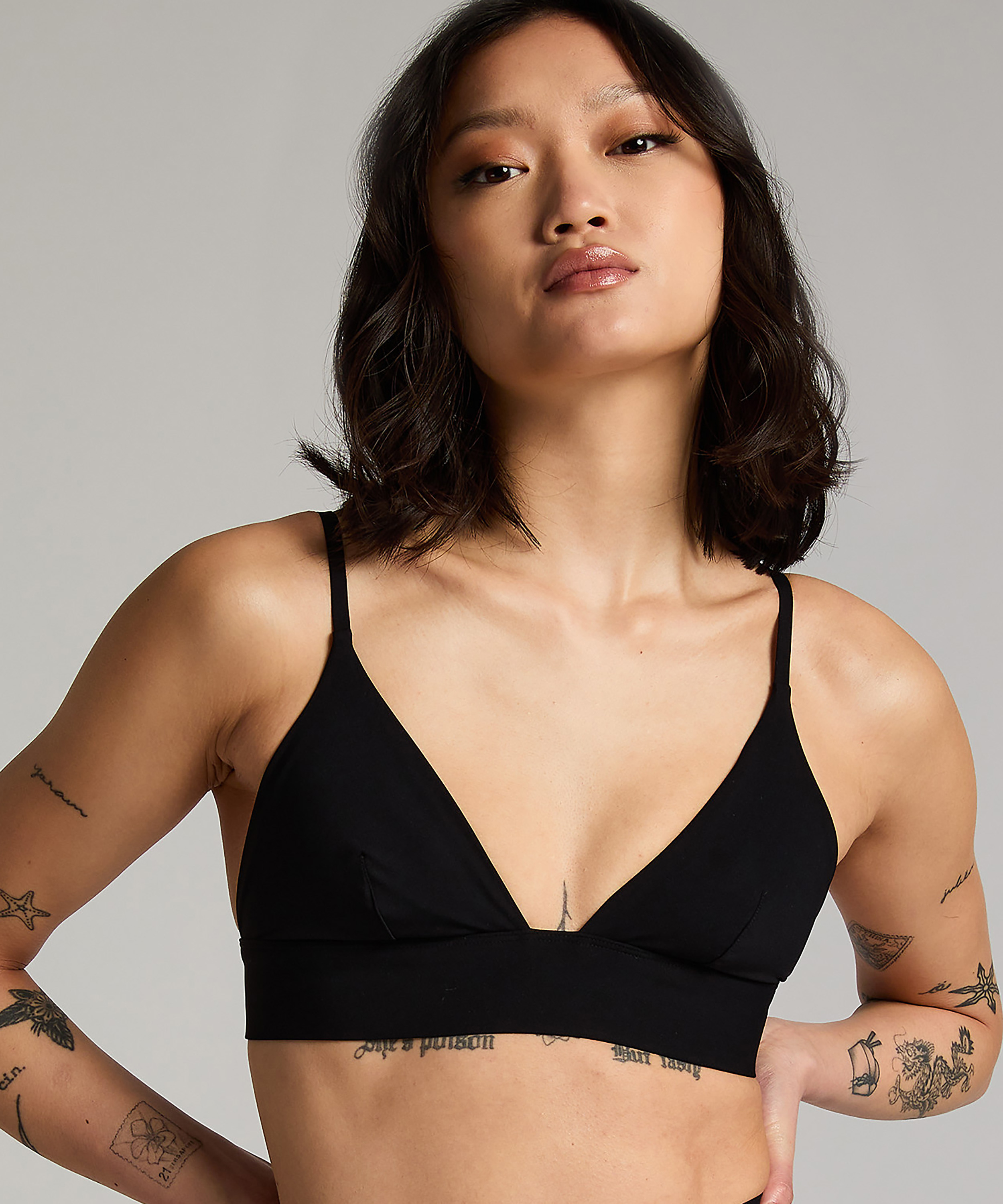 Black Smooth Triangle Bralette