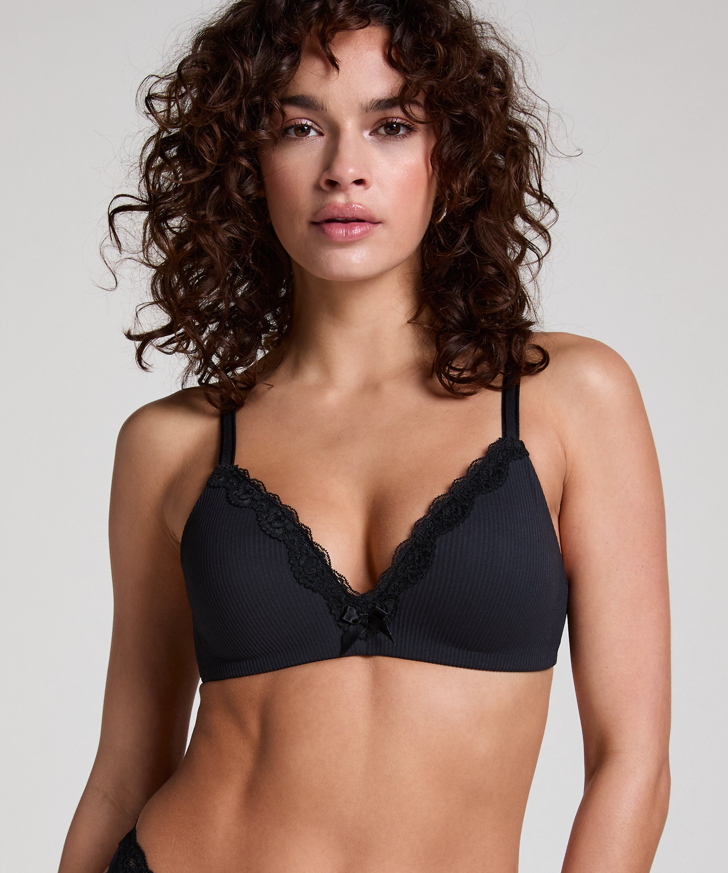 Lola Padded Non-Wired Bra, Black Lola Padded Non-Wired Bra, Black