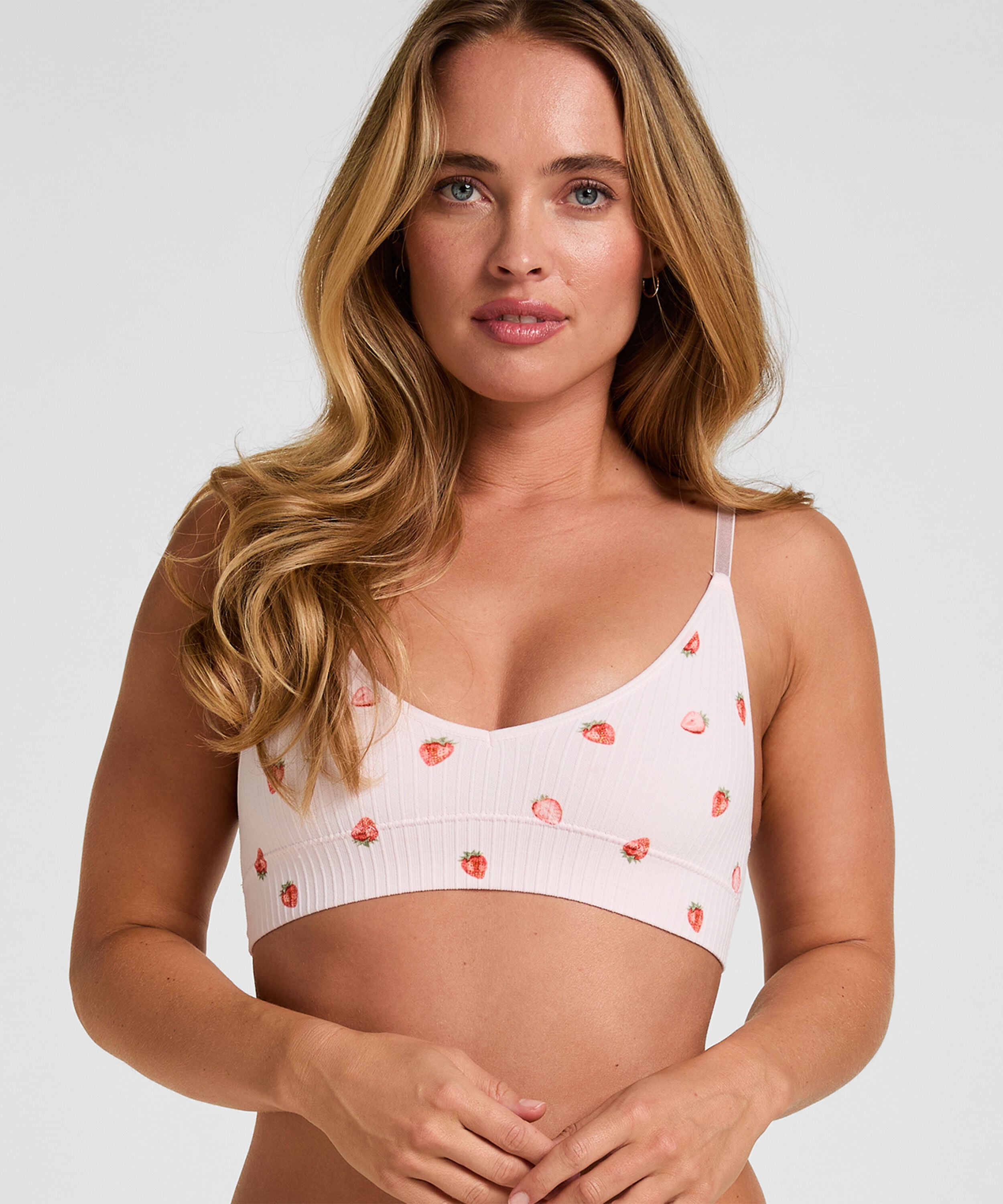 Dianne Bralette