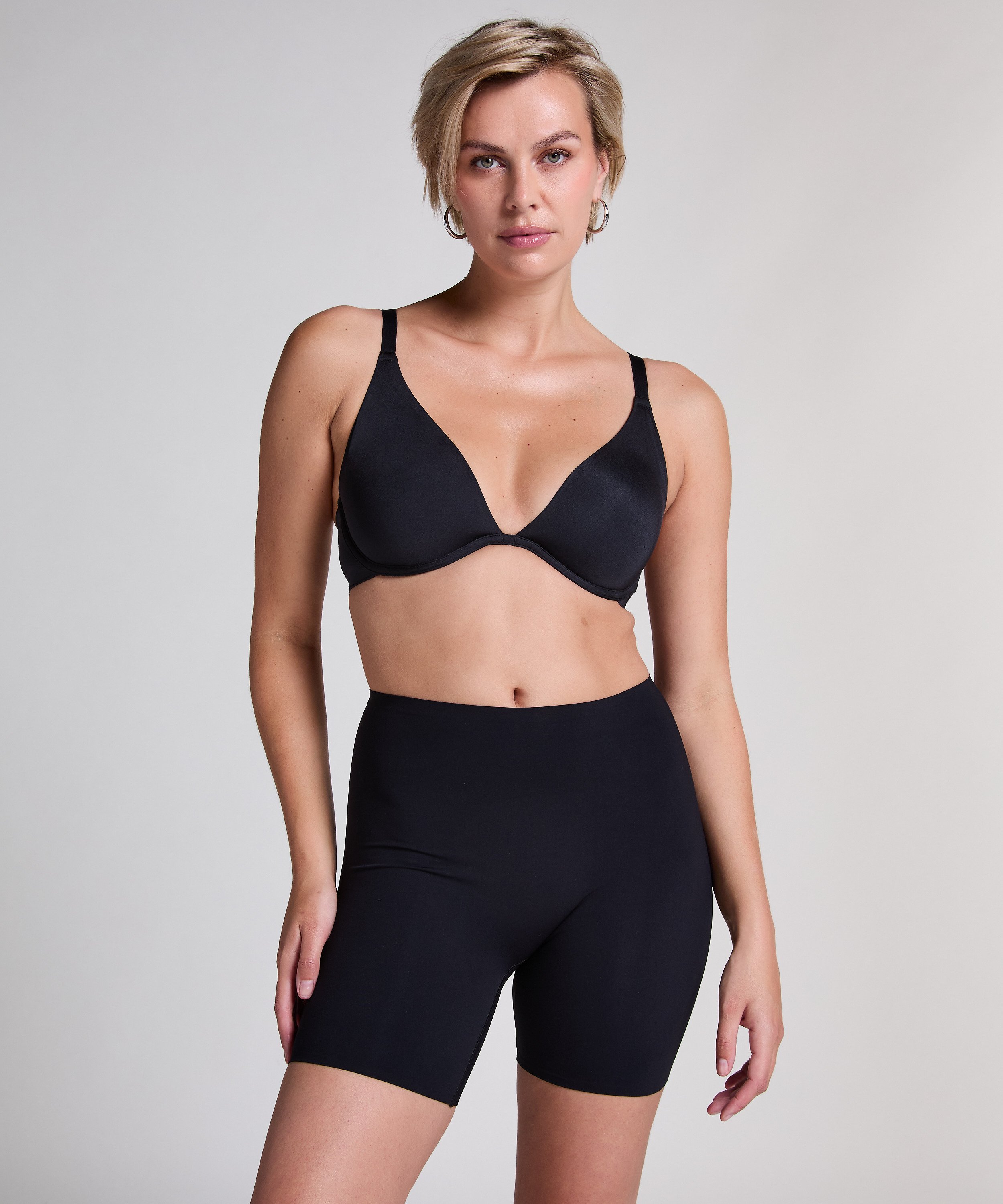 Black Smooth Short