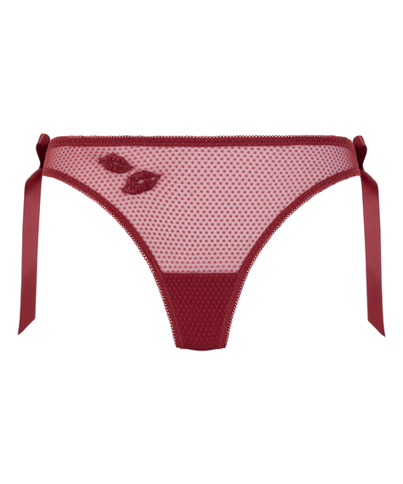 Bebe Thong, Red