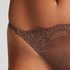 Leonie Thong, Brown