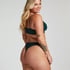 Lola Thong, Green