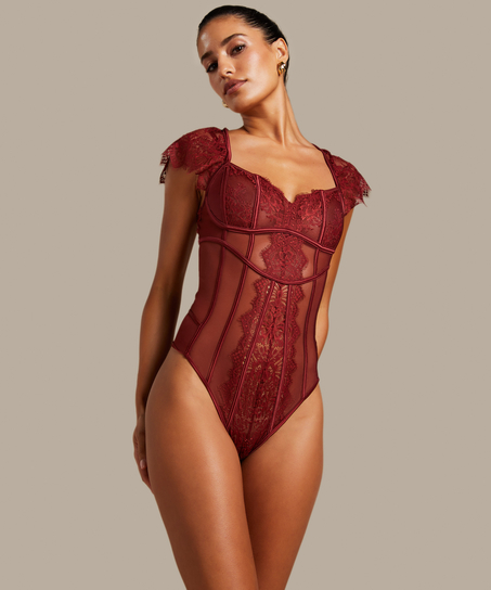 Zoe Body, Red