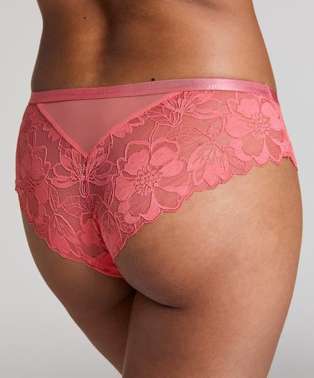 Sophia Brazilian, Pink