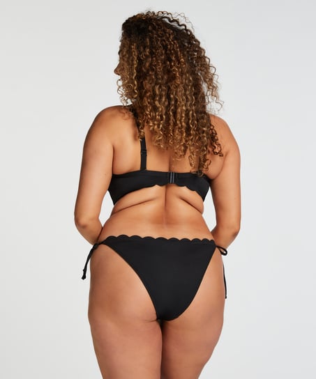 Scallop Bikini Bottoms, Black
