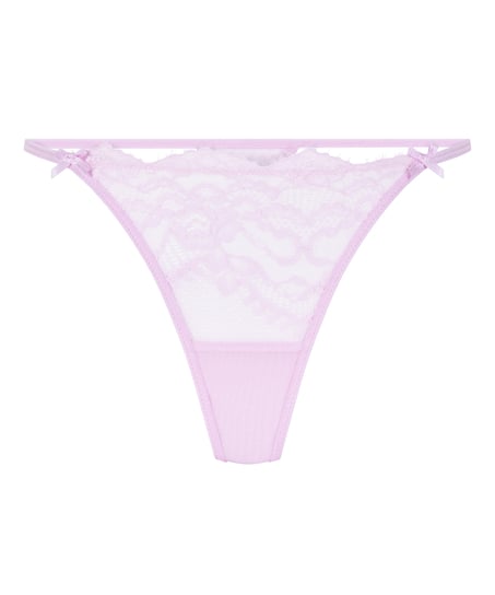 Silvia Thong, Pink