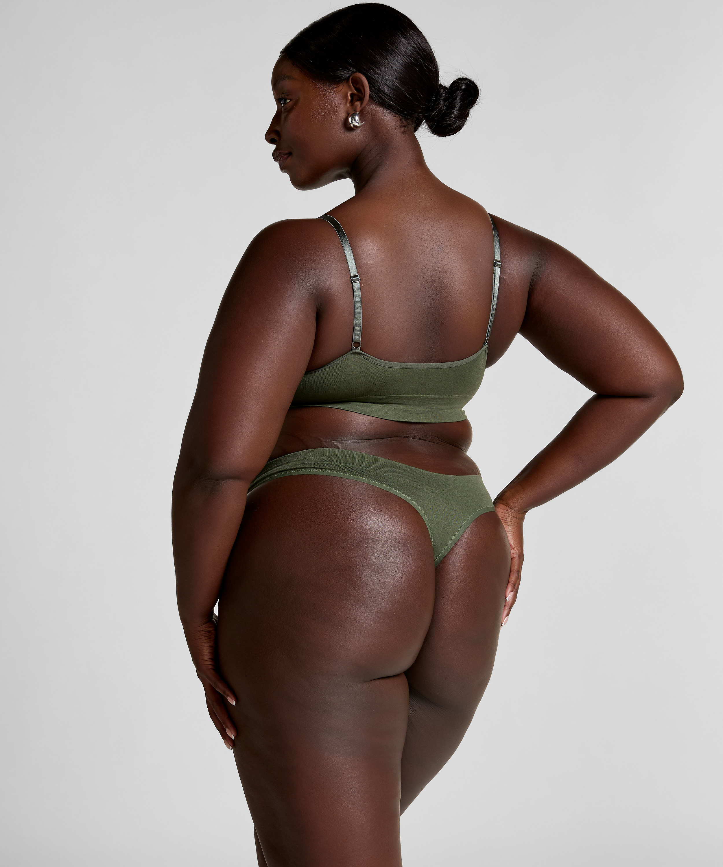 Dide Thong, Green, main