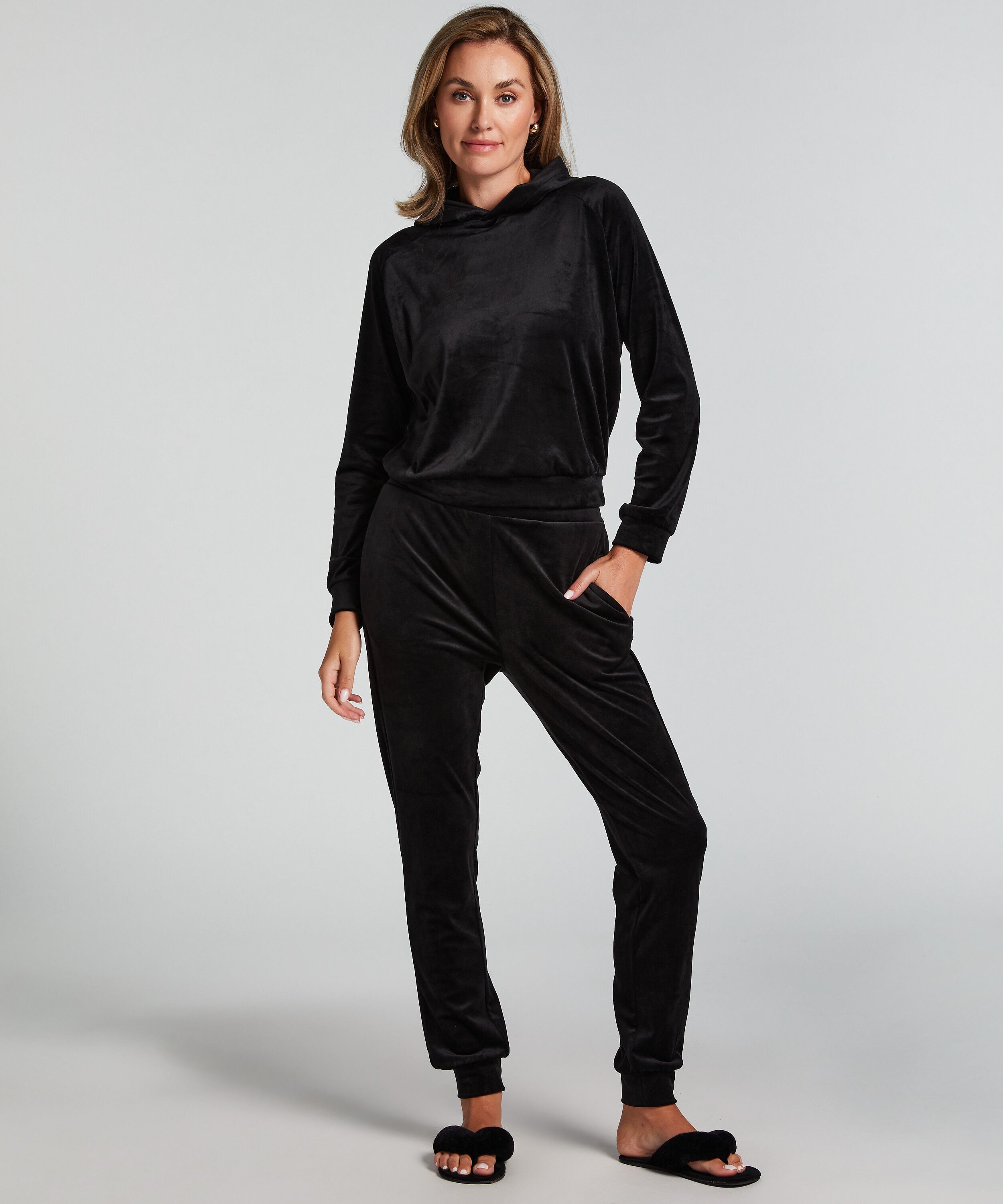 Petite Velours Jogging Pants, Black