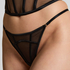 Marie Thong, Black