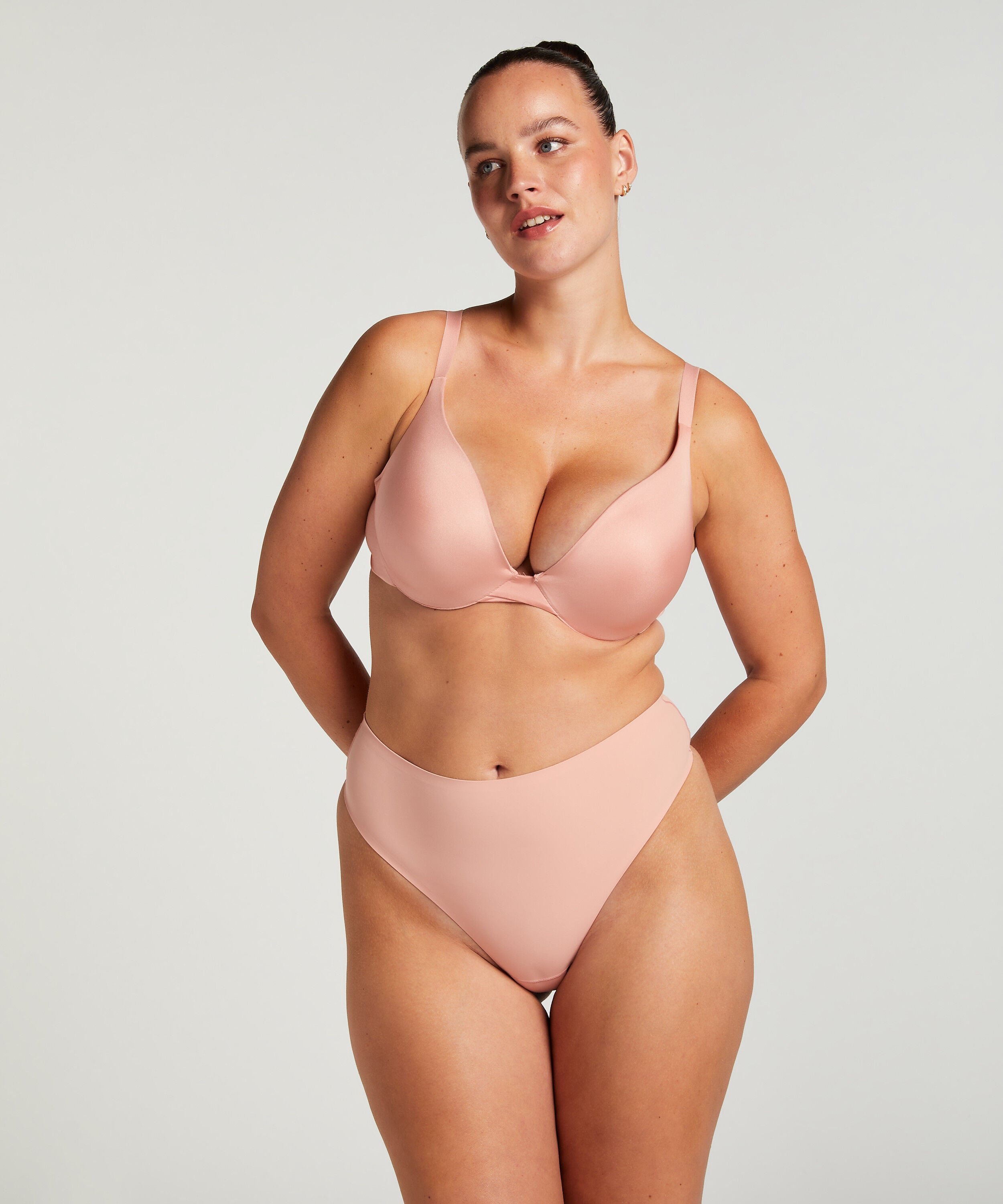 Smooth Padded Underwired Push-Up Bra