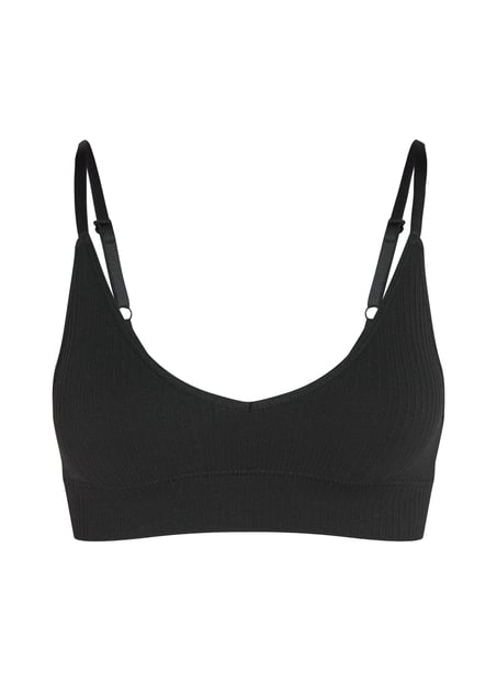 Dianne Bralette, Black