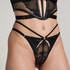 Nadia Thong, Black