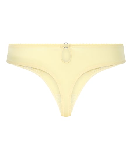 Andrea Thong, Yellow