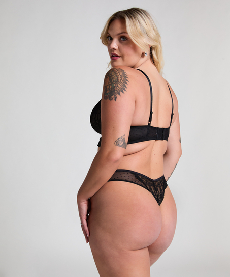 Juliette Thong, Black