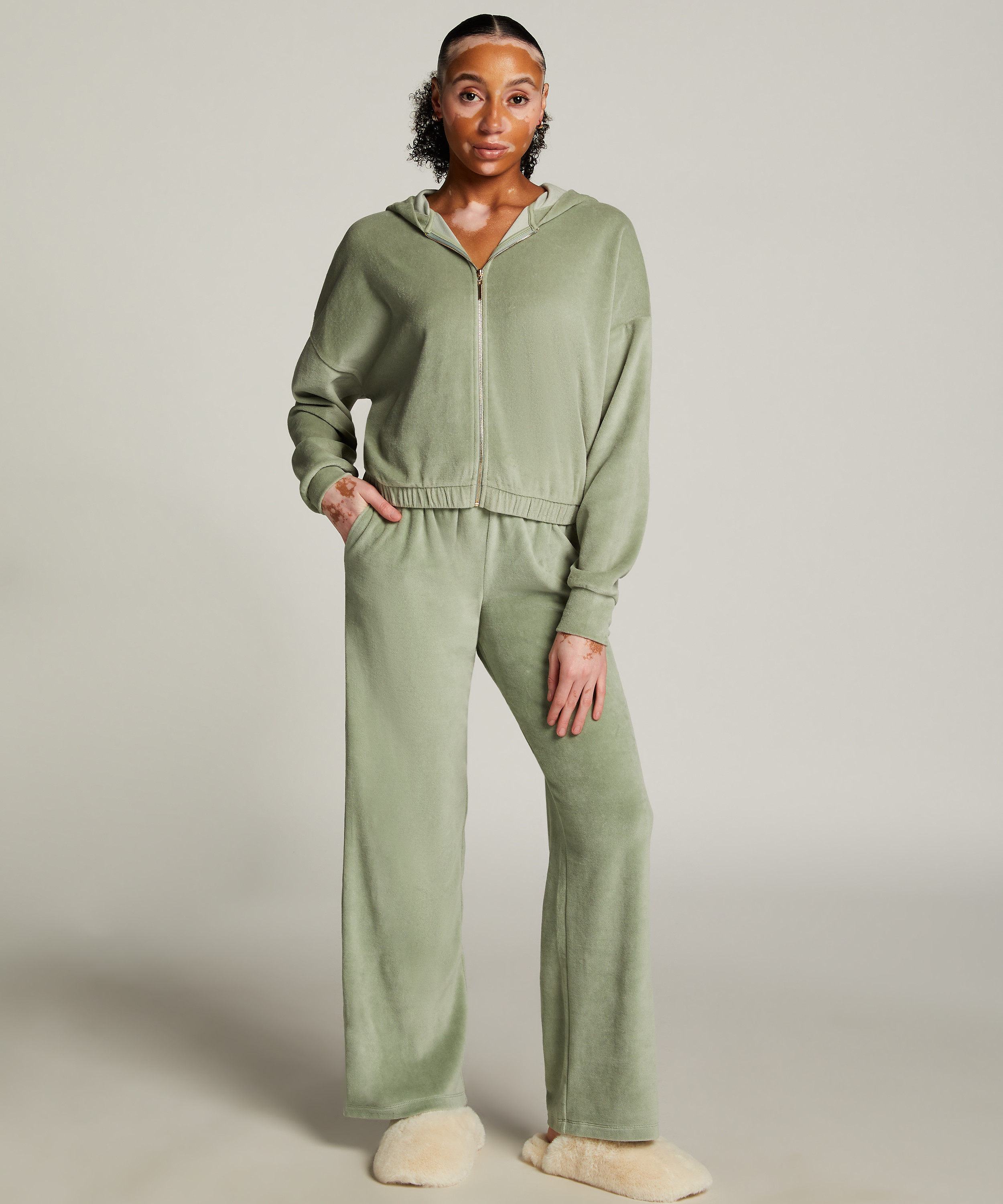 Velours Pyjama Pants, Green, main
