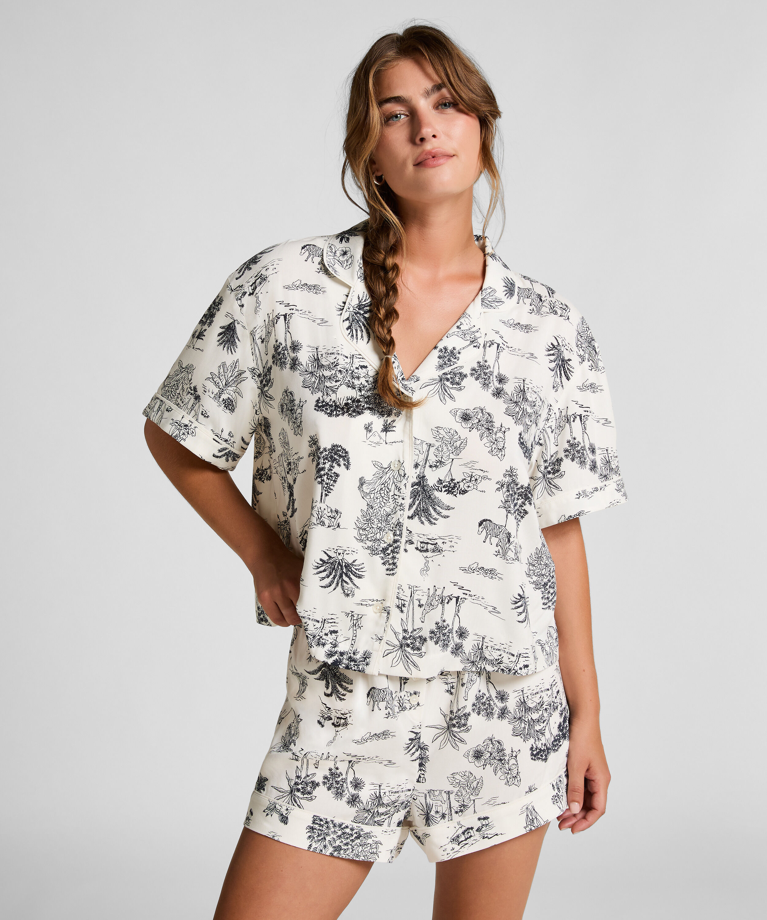Short Woven, White Short Woven, White