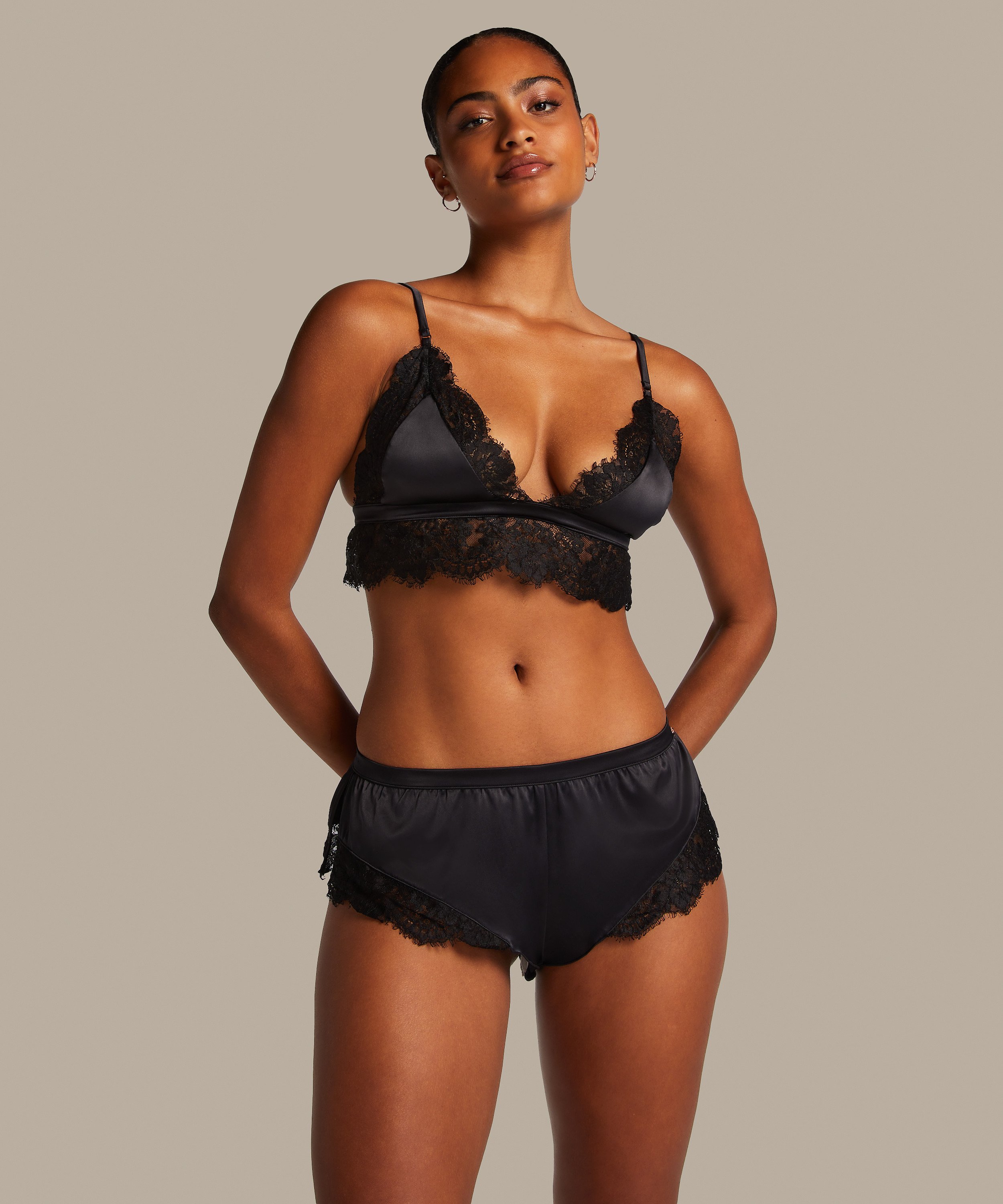 Valerie Bralette, Black, main