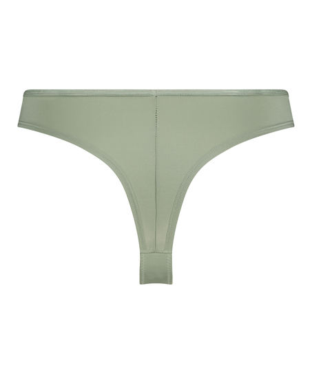 Gunila Cheekini, Green
